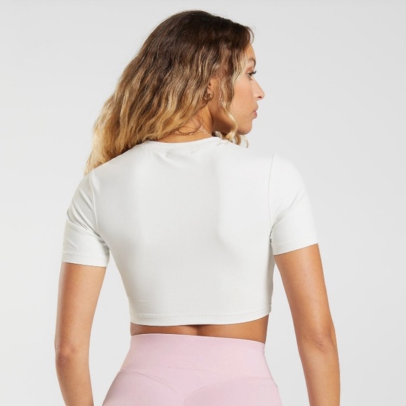 Gymshark Whitney Simmons Short Sleeve Crop Top Skylight White XXL - Picture 2 of 3